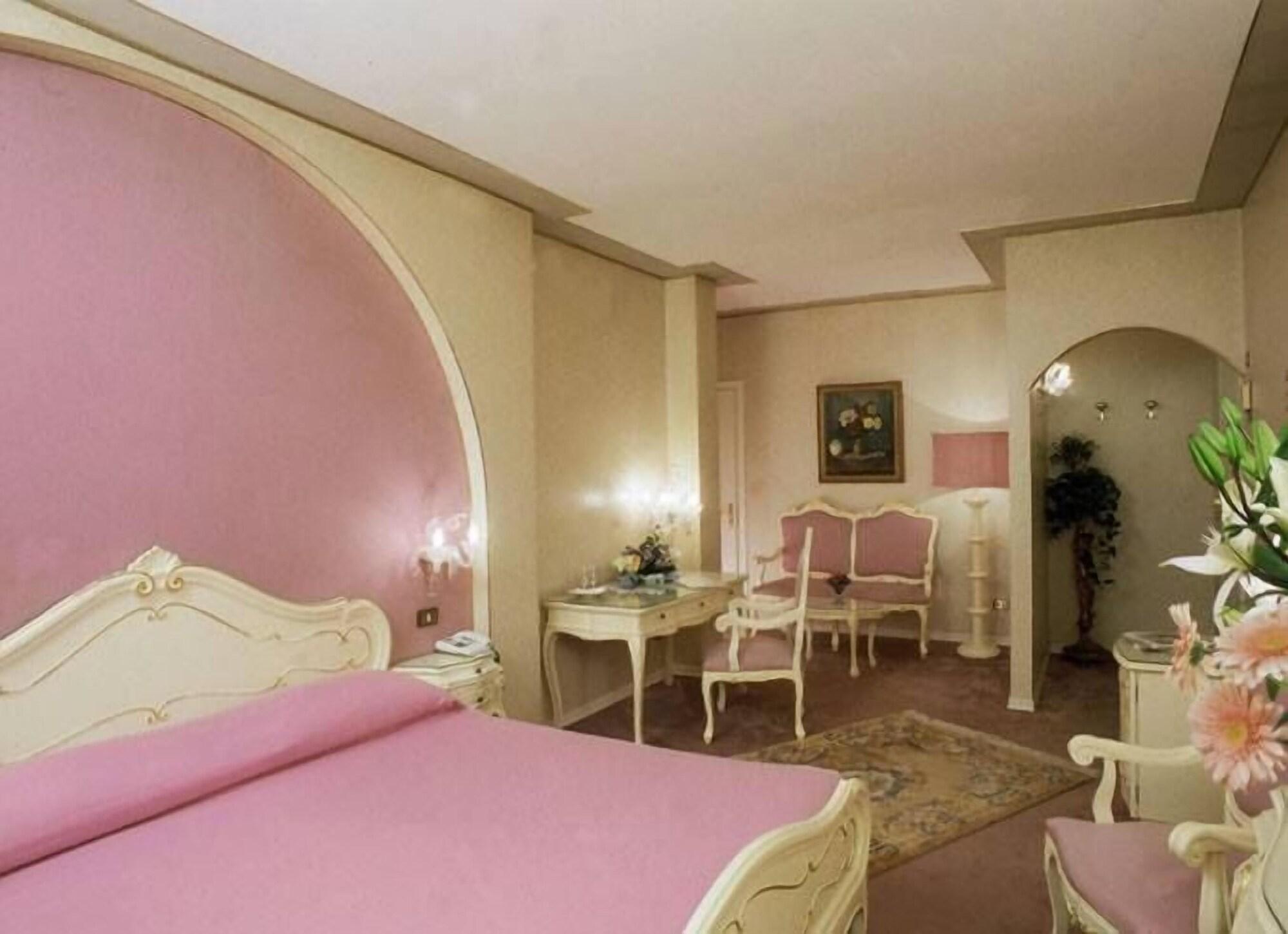 Hotel Il Burchiello ミーラ エクステリア 写真